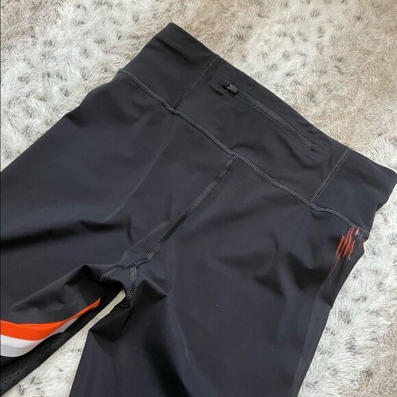 [s] [Short] Sweaty Betty Zero Gravity Full Length Legging Black w/Orange Zig Zag - Picture 10 of 11